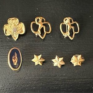 Girl Scout & Brownie Lapel Pins - Gold
